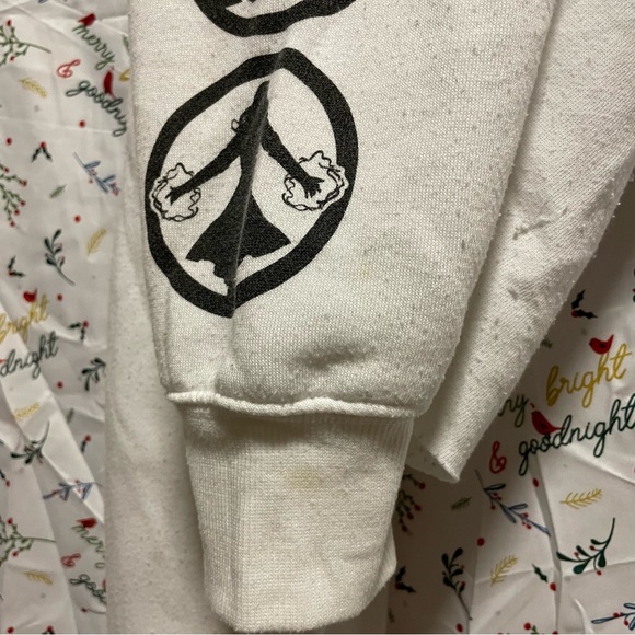 Marvel Cropped White Sweater Size XL - Picture 11 of 12